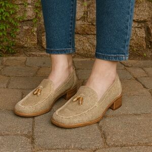 STUART WEITZMAN Tan Moccasin-Inspired Loafers with Tassel Detail, 8.5
